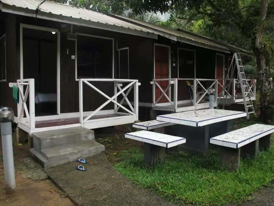 Aguna Resort quad room layout at Kampung Genting Tioman