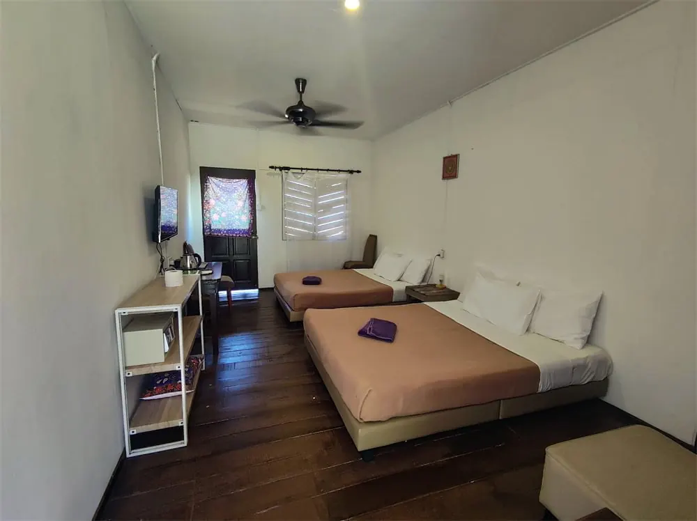Impian Inn quad room spacious layout Kampung Genting Tioman